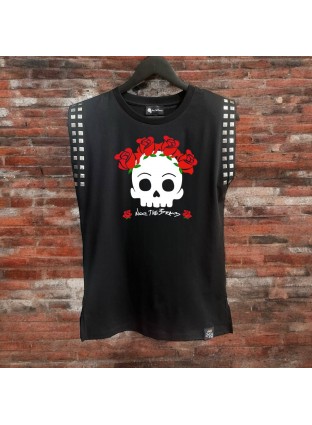 Camiseta Flower Skull tachas